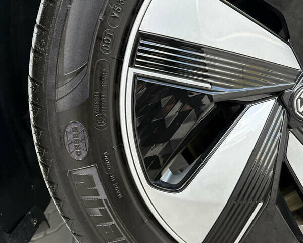 Белый МГ ZS EV, объемом двигателя 0 л и пробегом 77 тыс. км за 15799 $, фото 79 на Automoto.ua