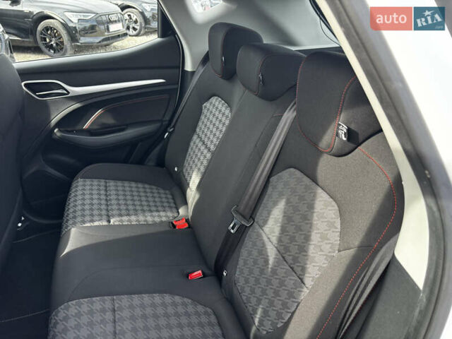 Белый МГ ZS EV, объемом двигателя 0 л и пробегом 57 тыс. км за 15999 $, фото 41 на Automoto.ua