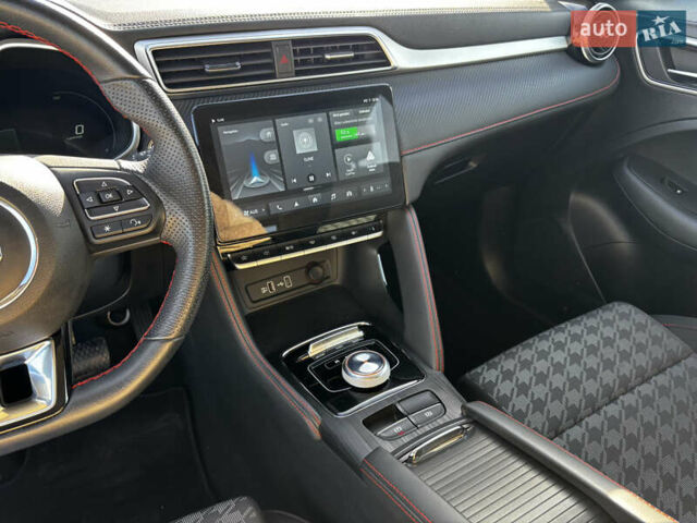 Белый МГ ZS EV, объемом двигателя 0 л и пробегом 46 тыс. км за 15999 $, фото 28 на Automoto.ua