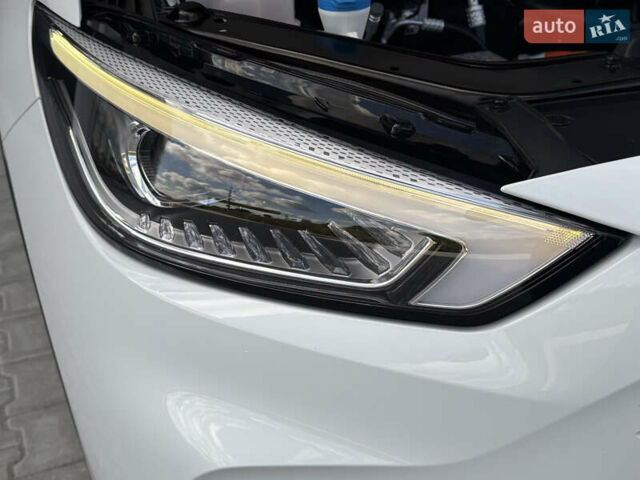 Белый МГ ZS EV, объемом двигателя 0 л и пробегом 77 тыс. км за 15799 $, фото 46 на Automoto.ua