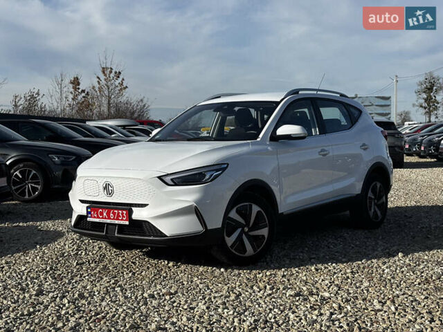 Белый МГ ZS EV, объемом двигателя 0 л и пробегом 46 тыс. км за 15999 $, фото 3 на Automoto.ua