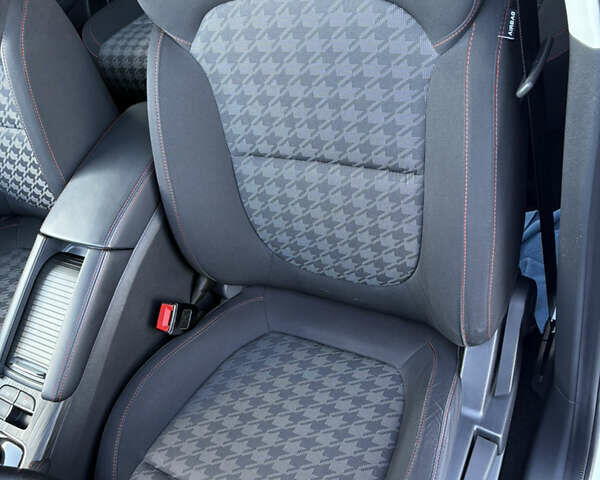 Белый МГ ZS EV, объемом двигателя 0 л и пробегом 77 тыс. км за 15799 $, фото 70 на Automoto.ua