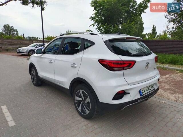 Белый МГ ZS EV, объемом двигателя 0 л и пробегом 35 тыс. км за 18400 $, фото 4 на Automoto.ua