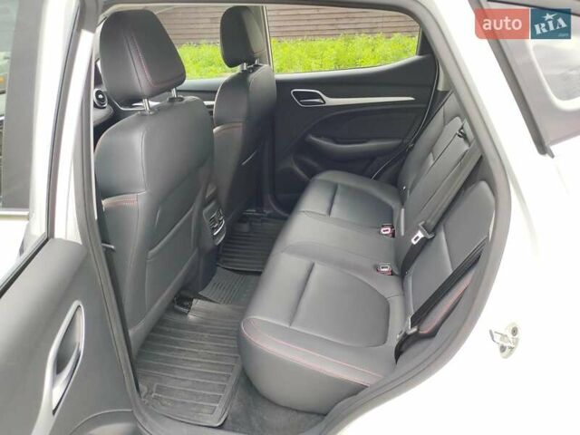 Белый МГ ZS EV, объемом двигателя 0 л и пробегом 35 тыс. км за 18400 $, фото 19 на Automoto.ua