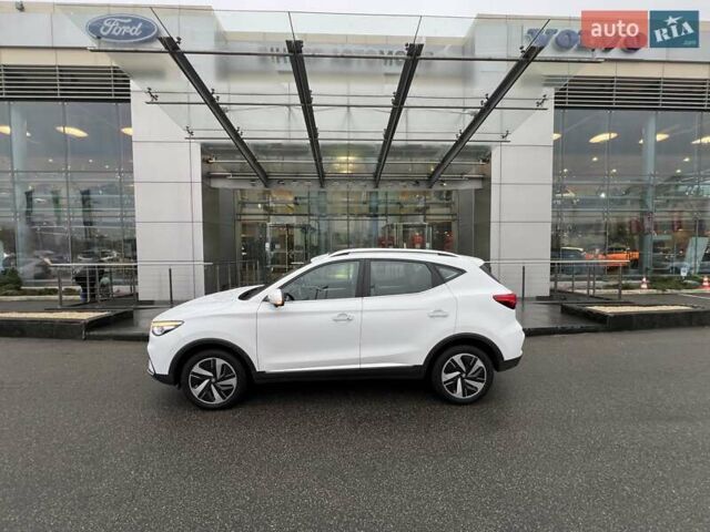 Белый МГ ZS EV, объемом двигателя 0 л и пробегом 32 тыс. км за 17969 $, фото 3 на Automoto.ua