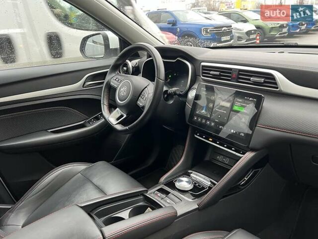 Белый МГ ZS EV, объемом двигателя 0 л и пробегом 32 тыс. км за 17969 $, фото 20 на Automoto.ua