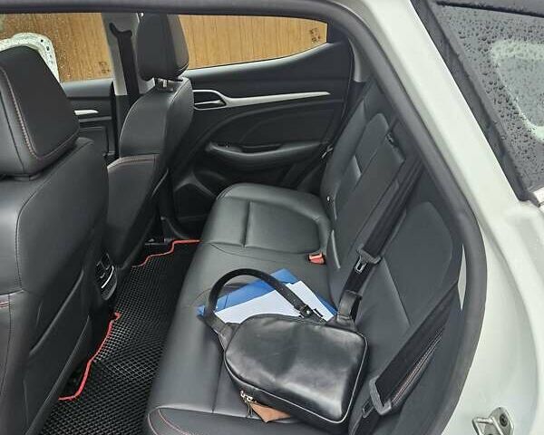 Білий МГ ZS EV, об'ємом двигуна 0 л та пробігом 45 тис. км за 19900 $, фото 21 на Automoto.ua