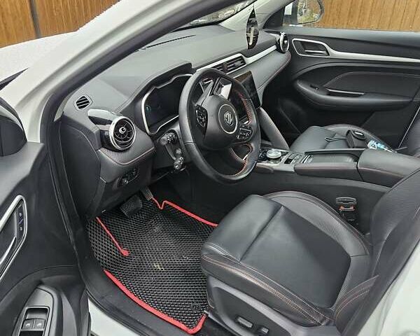Білий МГ ZS EV, об'ємом двигуна 0 л та пробігом 45 тис. км за 19900 $, фото 20 на Automoto.ua
