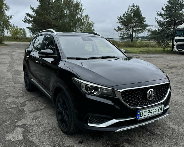 Черный МГ ZS EV, объемом двигателя 0 л и пробегом 42 тыс. км за 15000 $, фото 3 на Automoto.ua