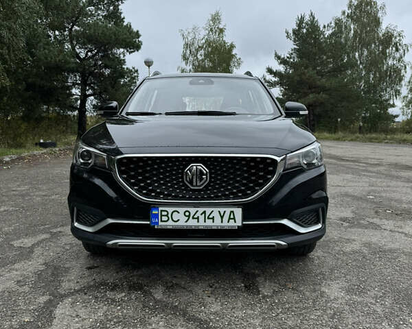 Черный МГ ZS EV, объемом двигателя 0 л и пробегом 42 тыс. км за 15000 $, фото 1 на Automoto.ua