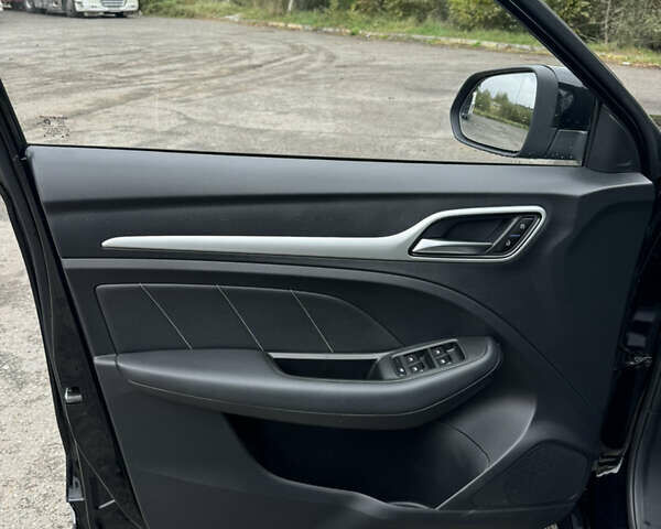 Черный МГ ZS EV, объемом двигателя 0 л и пробегом 42 тыс. км за 15000 $, фото 10 на Automoto.ua