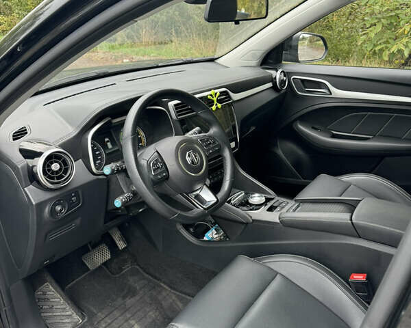 Чорний МГ ZS EV, об'ємом двигуна 0 л та пробігом 28 тис. км за 15000 $, фото 9 на Automoto.ua