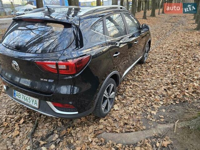 Чорний МГ ZS EV, об'ємом двигуна 0 л та пробігом 182 тис. км за 13200 $, фото 10 на Automoto.ua