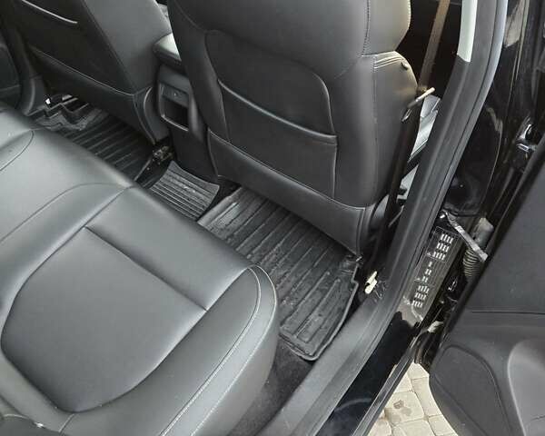 Чорний МГ ZS EV, об'ємом двигуна 0 л та пробігом 182 тис. км за 13200 $, фото 65 на Automoto.ua