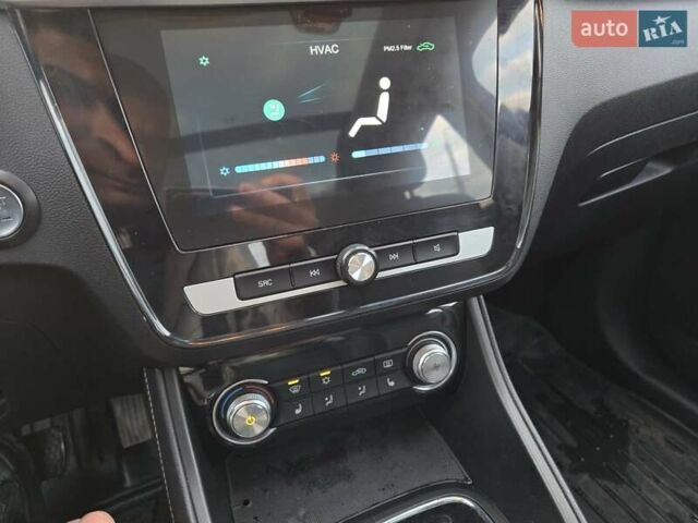 Чорний МГ ZS EV, об'ємом двигуна 0 л та пробігом 182 тис. км за 13200 $, фото 47 на Automoto.ua