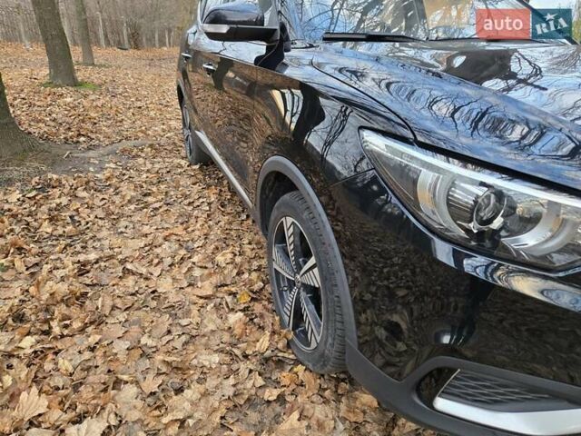 Чорний МГ ZS EV, об'ємом двигуна 0 л та пробігом 182 тис. км за 13200 $, фото 8 на Automoto.ua