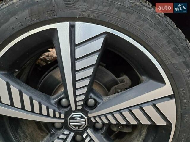 Чорний МГ ZS EV, об'ємом двигуна 0 л та пробігом 182 тис. км за 13200 $, фото 26 на Automoto.ua