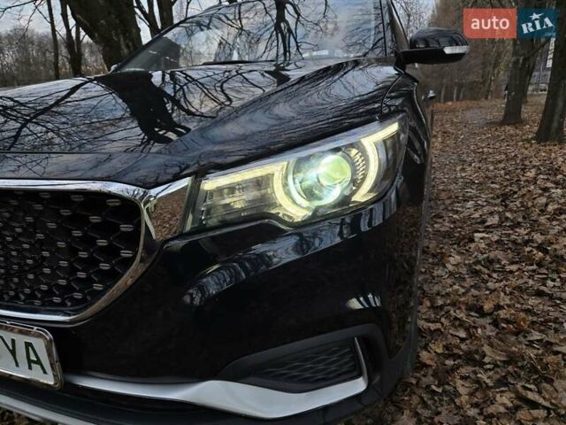 Чорний МГ ZS EV, об'ємом двигуна 0 л та пробігом 182 тис. км за 13200 $, фото 31 на Automoto.ua