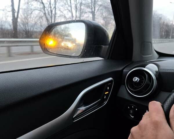 Чорний МГ ZS EV, об'ємом двигуна 0 л та пробігом 182 тис. км за 13200 $, фото 37 на Automoto.ua