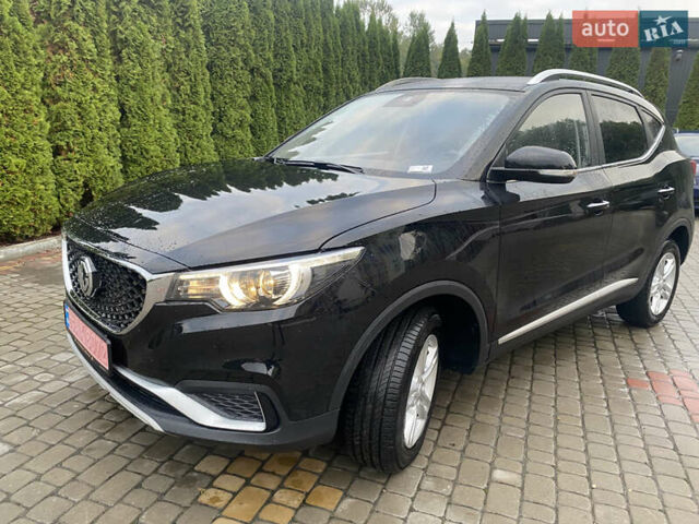 Черный МГ ZS EV, объемом двигателя 0 л и пробегом 53 тыс. км за 13700 $, фото 2 на Automoto.ua