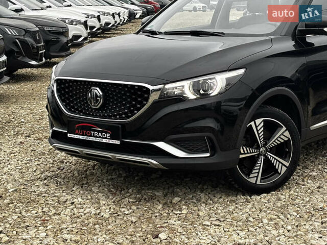 Черный МГ ZS EV, объемом двигателя 0 л и пробегом 84 тыс. км за 13400 $, фото 2 на Automoto.ua