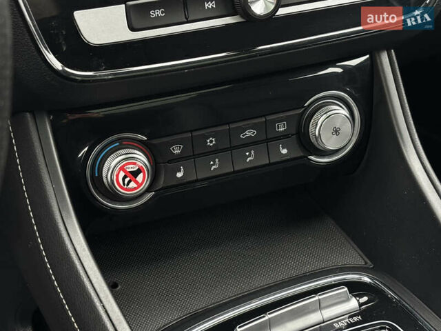 Черный МГ ZS EV, объемом двигателя 0 л и пробегом 84 тыс. км за 13400 $, фото 27 на Automoto.ua