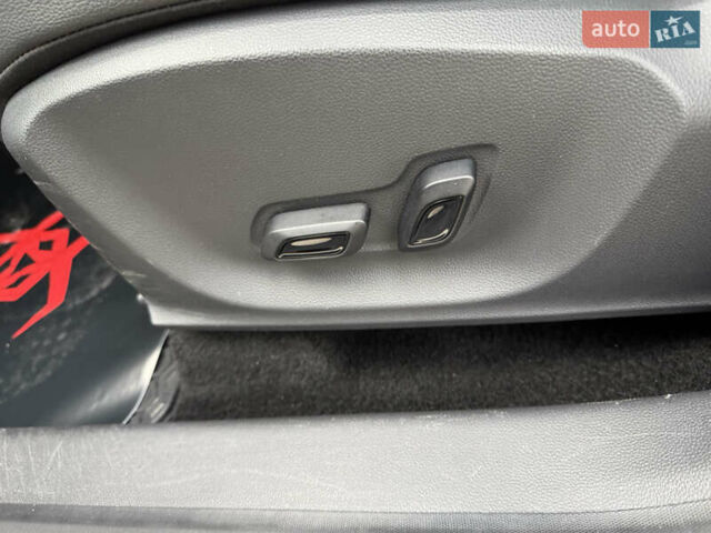 Черный МГ ZS EV, объемом двигателя 0 л и пробегом 98 тыс. км за 13500 $, фото 10 на Automoto.ua