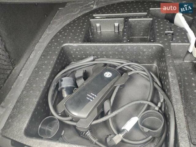 Черный МГ ZS EV, объемом двигателя 0 л и пробегом 134 тыс. км за 12900 $, фото 20 на Automoto.ua