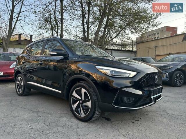 Чорний МГ ZS EV, об'ємом двигуна 0 л та пробігом 17 тис. км за 19550 $, фото 3 на Automoto.ua