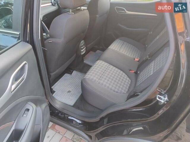 Чорний МГ ZS EV, об'ємом двигуна 0 л та пробігом 14 тис. км за 16400 $, фото 16 на Automoto.ua