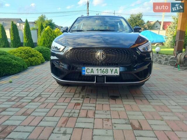 Чорний МГ ZS EV, об'ємом двигуна 0 л та пробігом 14 тис. км за 16400 $, фото 2 на Automoto.ua