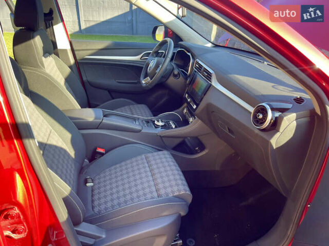 Красный МГ ZS EV, объемом двигателя 0 л и пробегом 16 тыс. км за 13900 $, фото 8 на Automoto.ua