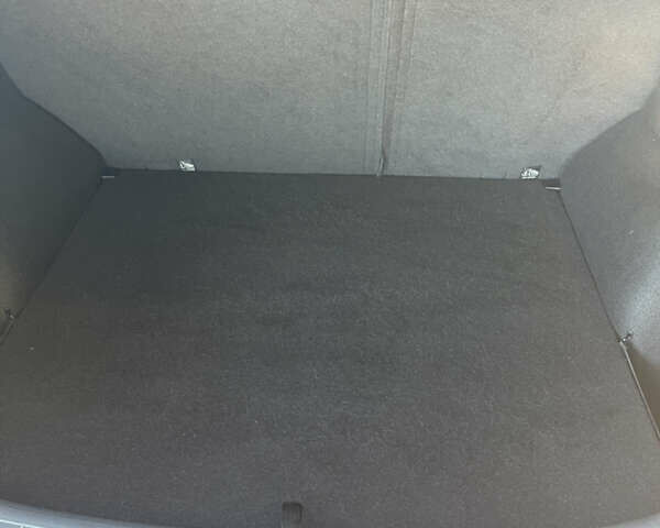 Красный МГ ZS EV, объемом двигателя 0 л и пробегом 16 тыс. км за 13900 $, фото 6 на Automoto.ua