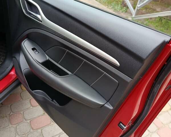 Красный МГ ZS EV, объемом двигателя 0 л и пробегом 46 тыс. км за 14900 $, фото 11 на Automoto.ua