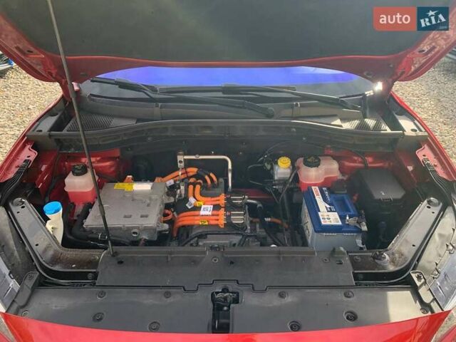 Красный МГ ZS EV, объемом двигателя 0 л и пробегом 77 тыс. км за 14299 $, фото 39 на Automoto.ua