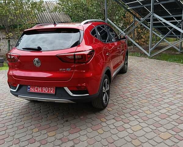 Красный МГ ZS EV, объемом двигателя 0 л и пробегом 46 тыс. км за 14900 $, фото 3 на Automoto.ua