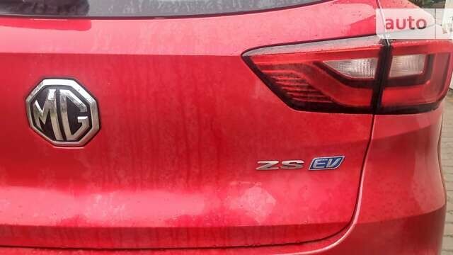 Червоний МГ ZS EV, об'ємом двигуна 0 л та пробігом 26 тис. км за 10400 $, фото 10 на Automoto.ua