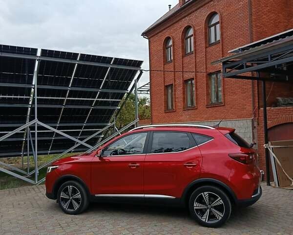 Красный МГ ZS EV, объемом двигателя 0 л и пробегом 46 тыс. км за 14900 $, фото 2 на Automoto.ua