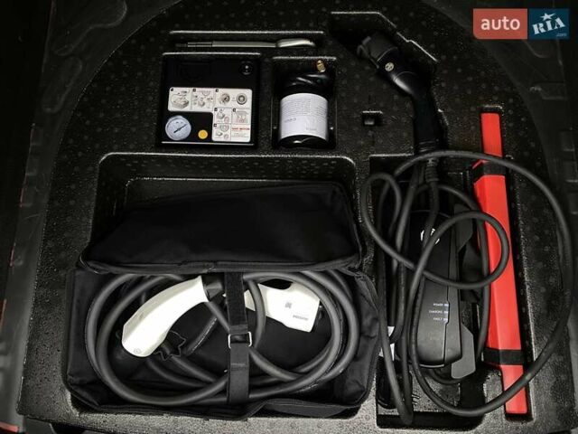 Красный МГ ZS EV, объемом двигателя 0 л и пробегом 76 тыс. км за 14500 $, фото 56 на Automoto.ua
