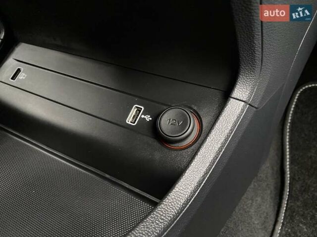 Красный МГ ZS EV, объемом двигателя 0 л и пробегом 76 тыс. км за 14500 $, фото 45 на Automoto.ua