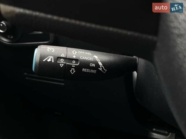 Красный МГ ZS EV, объемом двигателя 0 л и пробегом 76 тыс. км за 14500 $, фото 4 на Automoto.ua