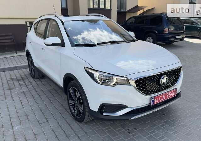 МГ ZS EV, объемом двигателя 0 л и пробегом 19 тыс. км за 16950 $, фото 3 на Automoto.ua