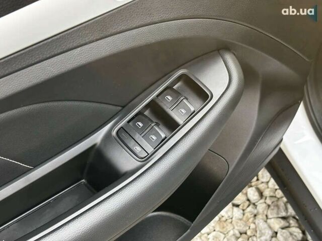 МГ ZS EV, объемом двигателя 0 л и пробегом 57 тыс. км за 14100 $, фото 13 на Automoto.ua