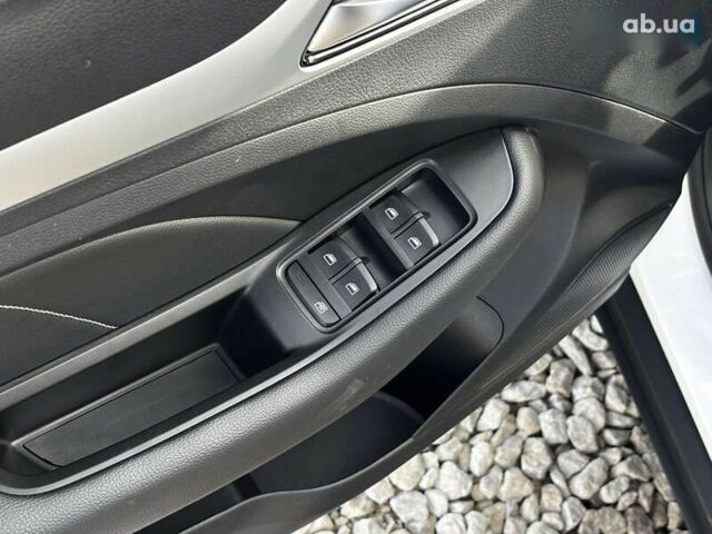 МГ ZS EV, объемом двигателя 0 л и пробегом 27 тыс. км за 14400 $, фото 12 на Automoto.ua