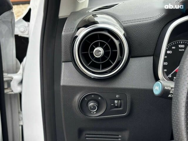 МГ ZS EV, объемом двигателя 0 л и пробегом 45 тыс. км за 14300 $, фото 24 на Automoto.ua