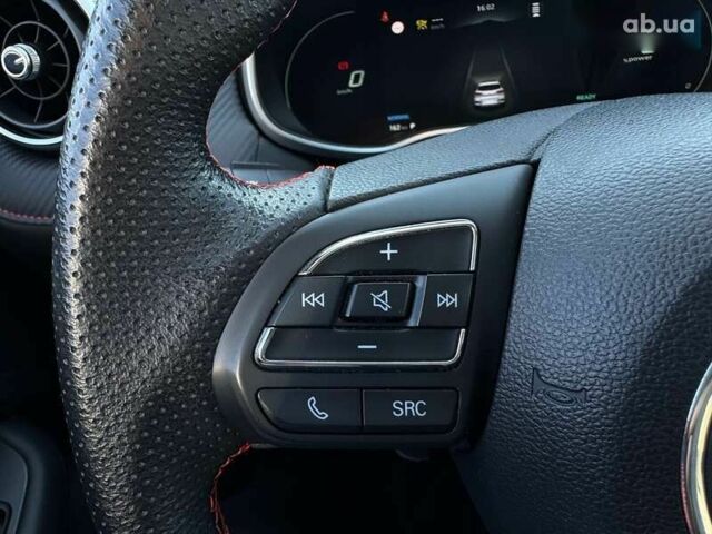 МГ ZS EV, об'ємом двигуна 0 л та пробігом 63 тис. км за 16800 $, фото 4 на Automoto.ua