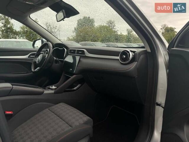Серый МГ ZS EV, объемом двигателя 0 л и пробегом 63 тыс. км за 16800 $, фото 51 на Automoto.ua