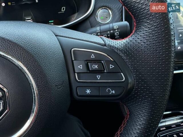 Серый МГ ZS EV, объемом двигателя 0 л и пробегом 63 тыс. км за 16800 $, фото 9 на Automoto.ua