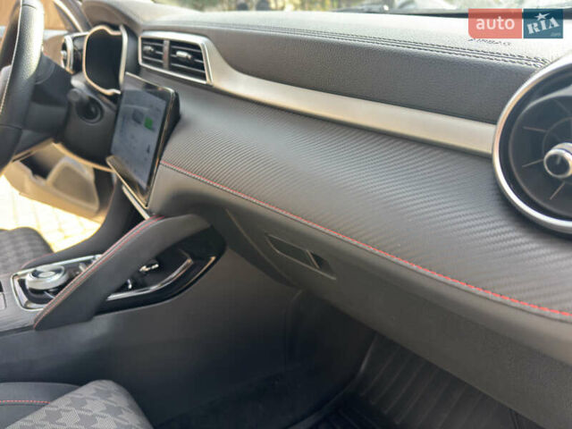 Серый МГ ZS EV, объемом двигателя 0 л и пробегом 28 тыс. км за 17900 $, фото 13 на Automoto.ua