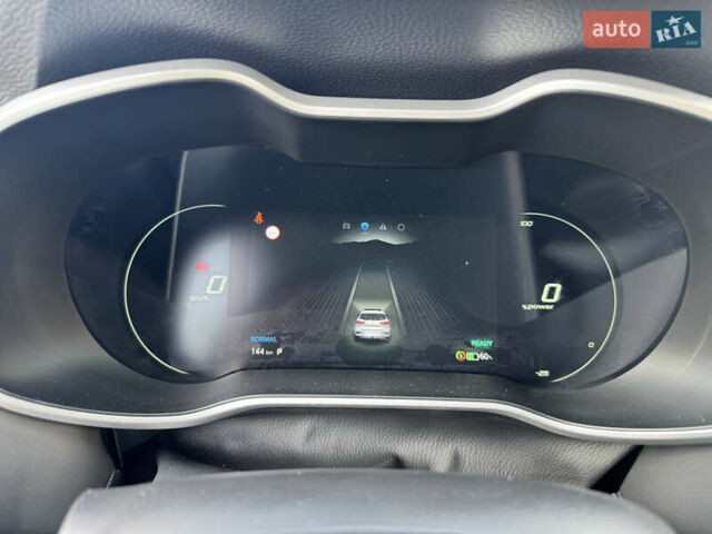 Серый МГ ZS EV, объемом двигателя 0 л и пробегом 28 тыс. км за 17900 $, фото 18 на Automoto.ua